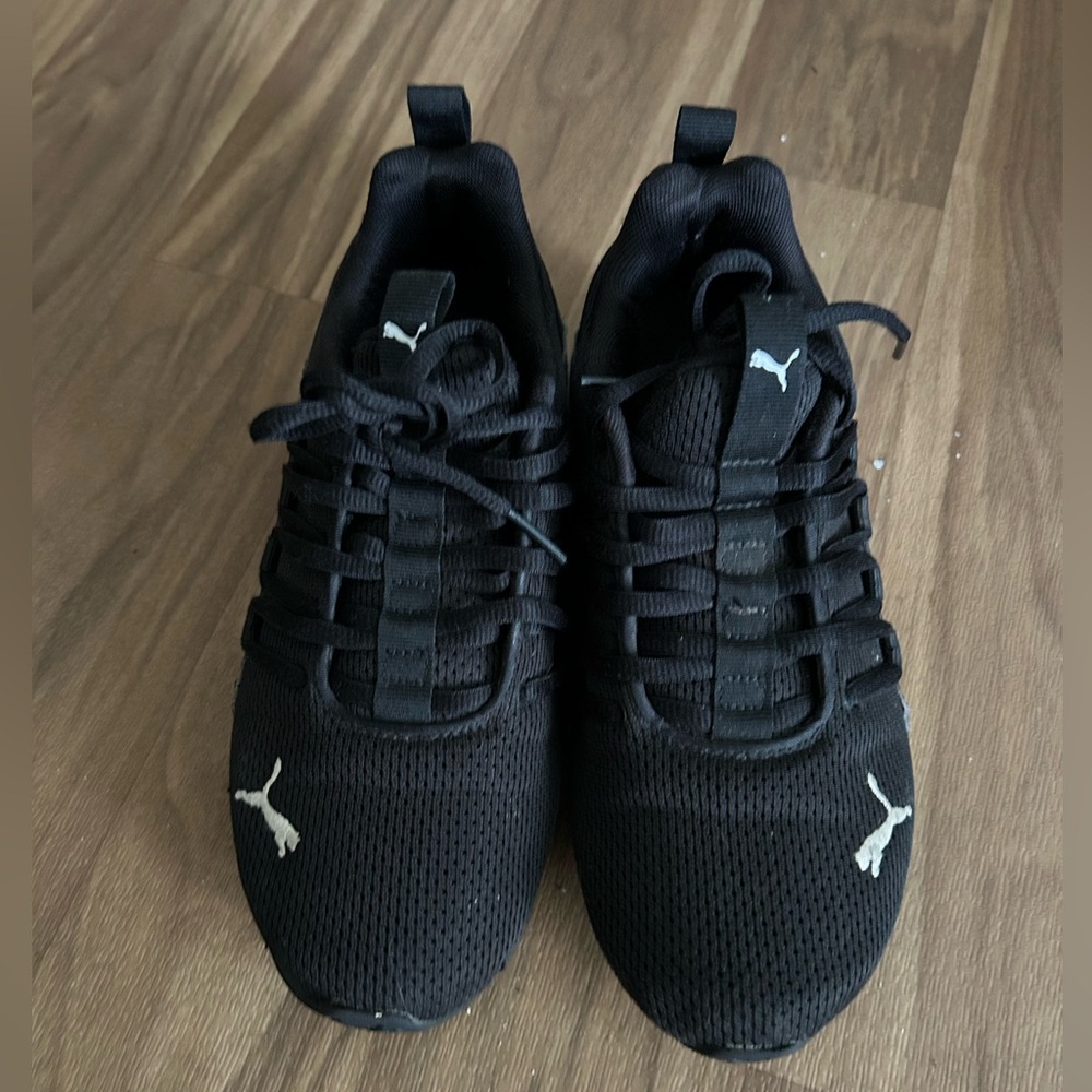 Puma Sneakers